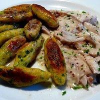 Juwelenbarsch an Senfsauce und Schupfnudel
