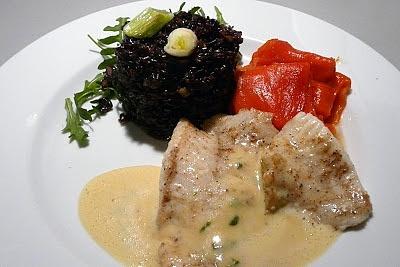 Steinbutt mit venere risotto und estragon-butter-sauce