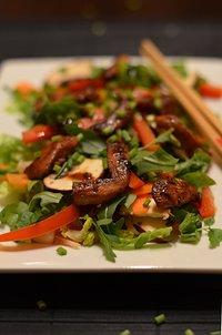 Asia-Salat mit Chicken Teriyaki
