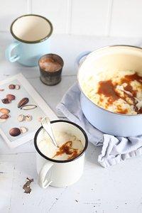 Milchreis aus dem ofen mit meersalz karamellsauce