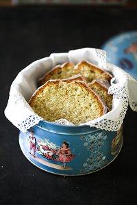 Über mohn-marzipan kuchen mit zimtguss und einen neuen lebensabschnitt: mit sport!