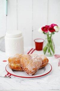 Herzkrapfen, herzberliner, herzkreppel, herzige fasnachtsküchle: ein rezept nicht nur zu valentinstag