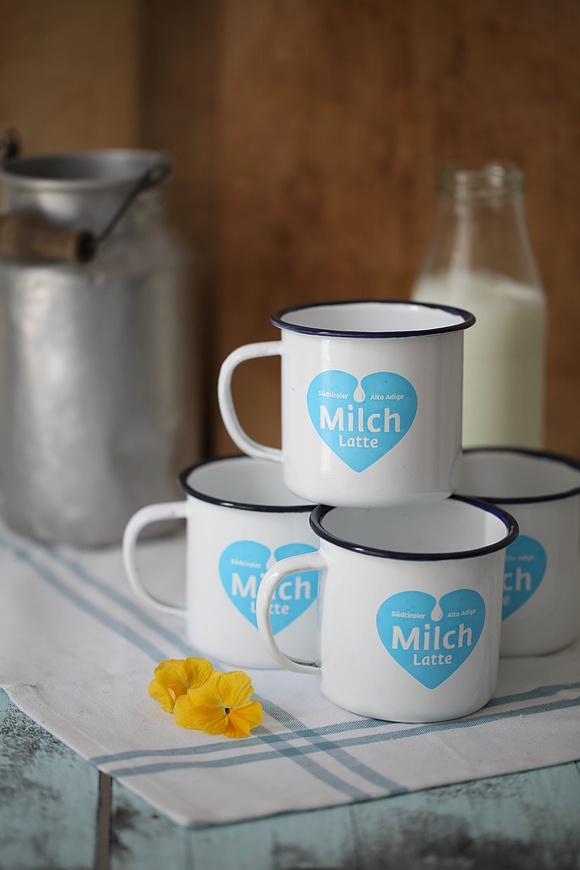Bezaubernde südtiroler milch emaille tassen gewinnen