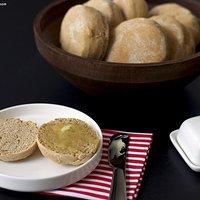 Vollkorn-Englisch-Muffins, auch bekannt als Toasties