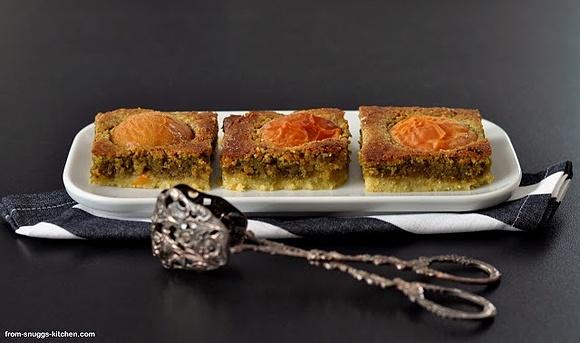 Aprikosenliebe und Aprikosen-Pistazien-Kuchen