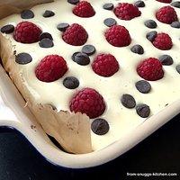 Jetzt vereint - brownie, cheesecake und himbeeren