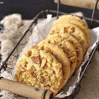 Cynthia, die Cookie-Queen und Tahin-Cookies