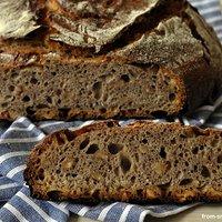 Walnussbrot mit Apfelsaft