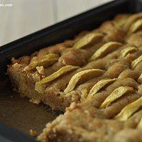 Karamellgebäck-Creme Blondies mit Äpfeln