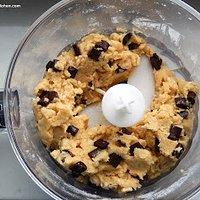 Chocolate-Chip-Cookies mit Macadamia und Orange