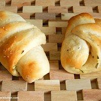 Rosmarin-Buttermilch-Brötchen