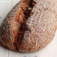 Dinkelvollkornbrot mit Roggen- und Amarathmehl