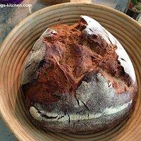 Buttermilchbrot oder mein Brot, das hat drei Ecken