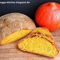 Kürbisbrot mit ganz vielem vom Kürbis