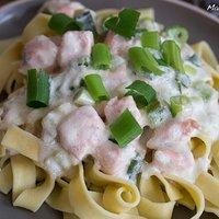 Schnelle Lachs-Nudeln Rezept