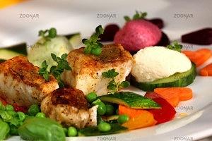 Zander mit Gemüse