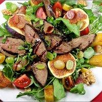 Lammleber an Winzersalat