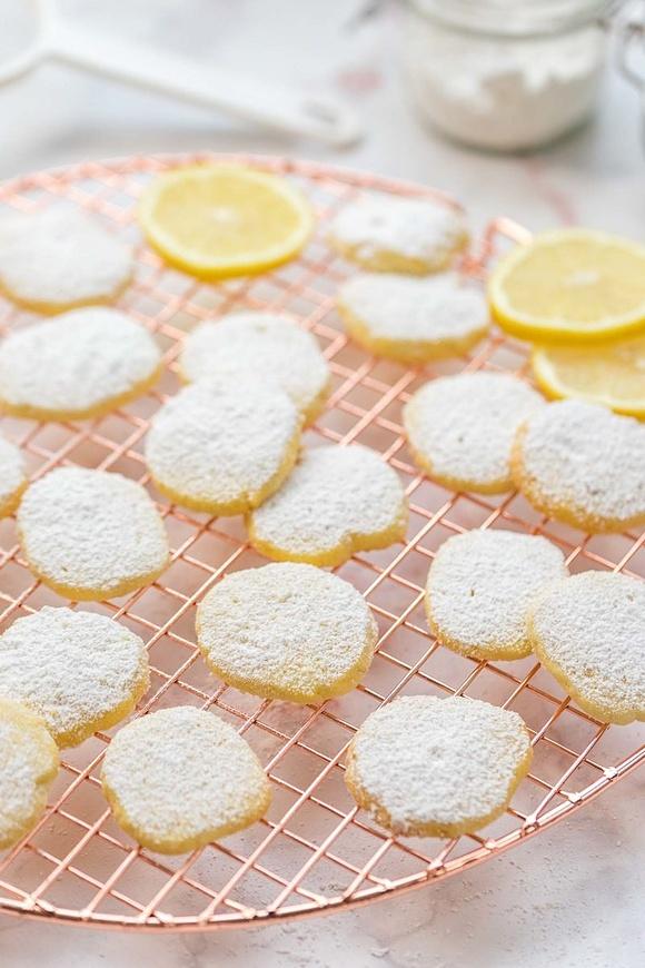 Dinkel-Butterkekse mit Zitrone
