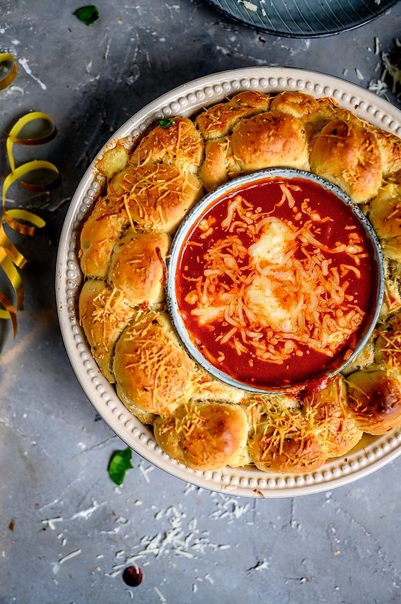Monkeybread-kranz mit käse silvester snack