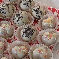Nougat-Krokant-Pralinen zum Valentinstag