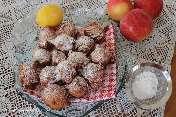 Backmäuschen mit Apfel und Rosinen