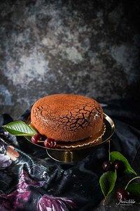 Schoko-Kirschtorte mit Zimthauch