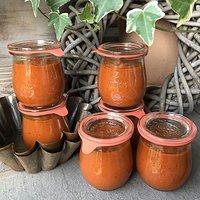 Eingewecktes Tomatensugo