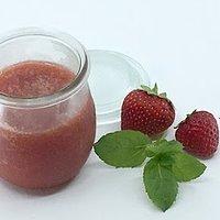 Zuckerfreie Erdbeer-Melonen-Minz-Marmelade