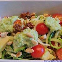 Sommerlicher Zoodle-Salat