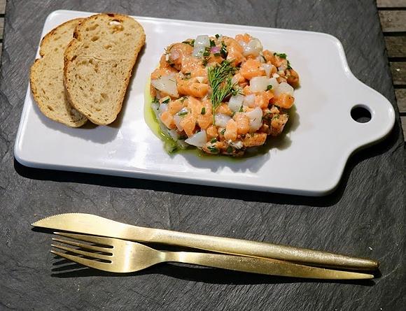 Lachs Jakobsmuscheln Tartare