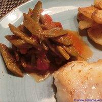 Schwertbohnen in Tomatensauce