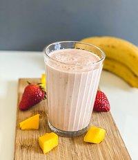 Erdbeer-Mango-Smoothie [nur 5 Minuten]