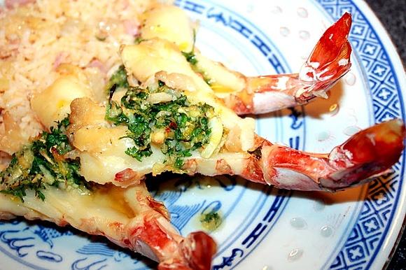 Knoblauchbutter Garnelen aus dem Ofen