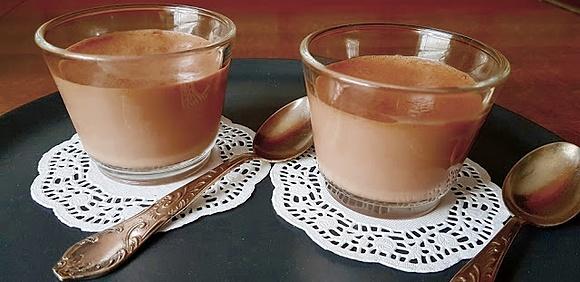 Softe Schokoladencreme mit Mousse-au-Chocolat-Style