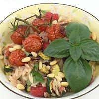 Risoni-Salat mit Ofengemüse und Himbeerdressing