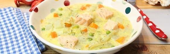 Lauch-Gemüsesuppe mit Lachs