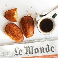 Madeleines mit Walnussstücken und Amaretto