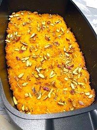 Tah chin-e morgh – persischer safranreiskuchen mit hühnchen – persian saffron rice cake with chicken