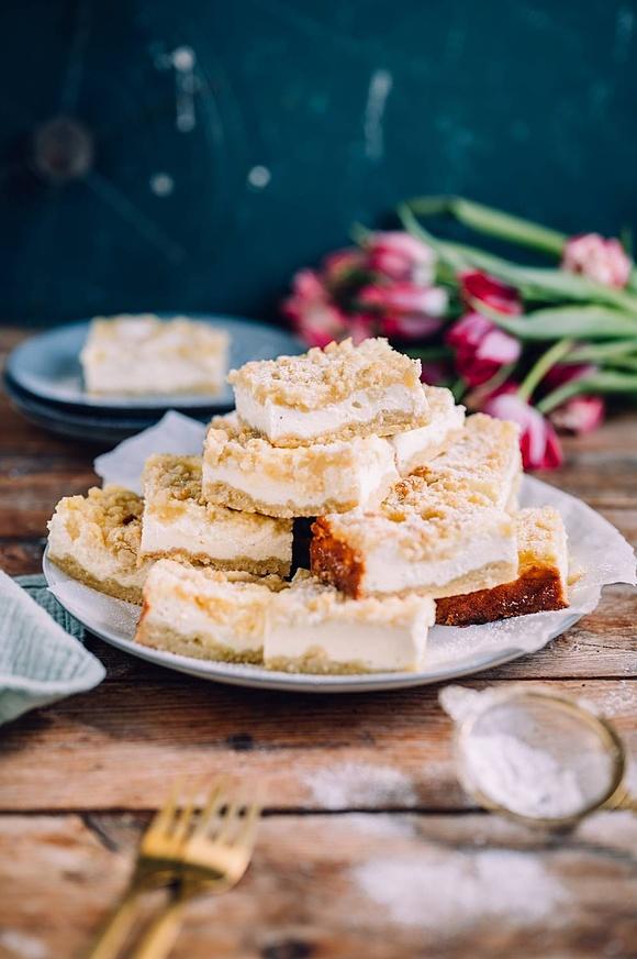 Streusel-Quarkkuchen mit Apfelmus