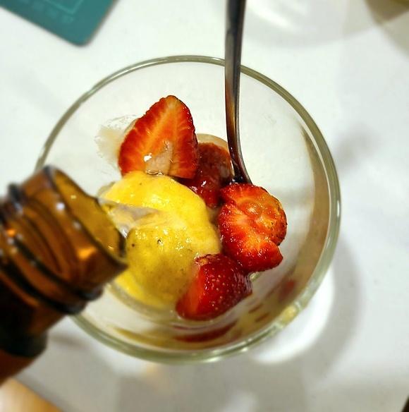 Zweizutaten Bananen Eiscreme