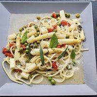 Pasta mit Spargel und Erbsen