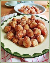Donut-holes oder kleine donut bällchen (aus zwei zutaten)