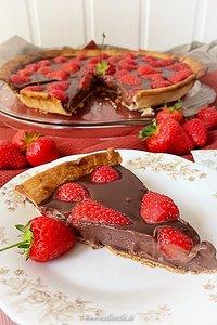 Schokoladentarte mit Erdbeeren