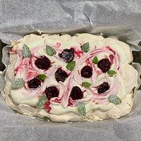Kirschen-Pavlova