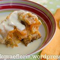 Resteverwertung: Aprikosen-Brotpudding mit Vanillesauce