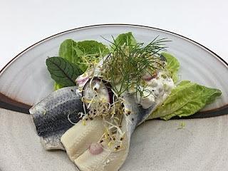 Bismarkhering mit Joghurtdip
