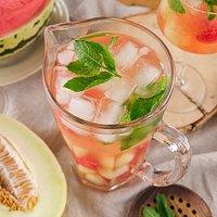 Leichte Melonenbowle mit Weißwein
