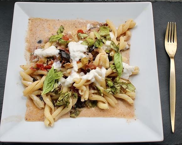 Auberginen mit Burrata Pasta