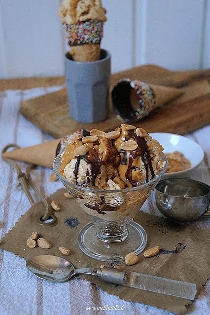 Erdnuss-Schoko-Eiscreme