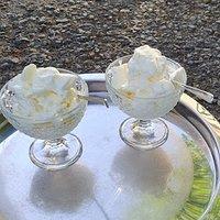 Frozen Yogurt mit Zitrone